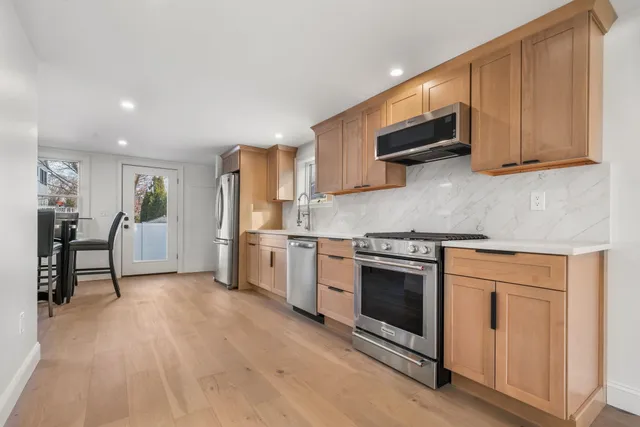 $600,000 | 29 Thorwald Avenue, Hampton, NH 03842