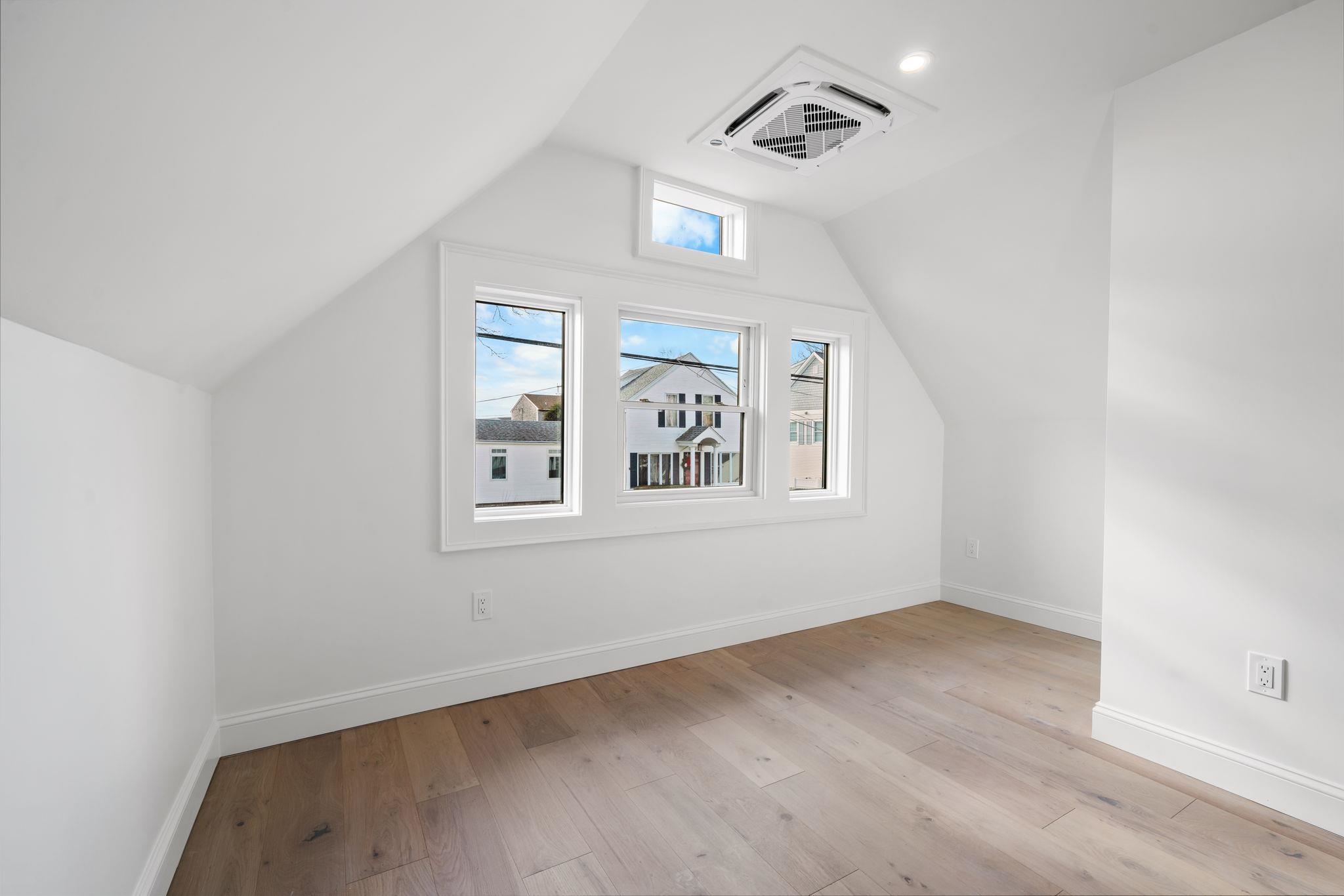 29 Thorwald Avenue Hampton, NH 03842 - Photo 38 of 53