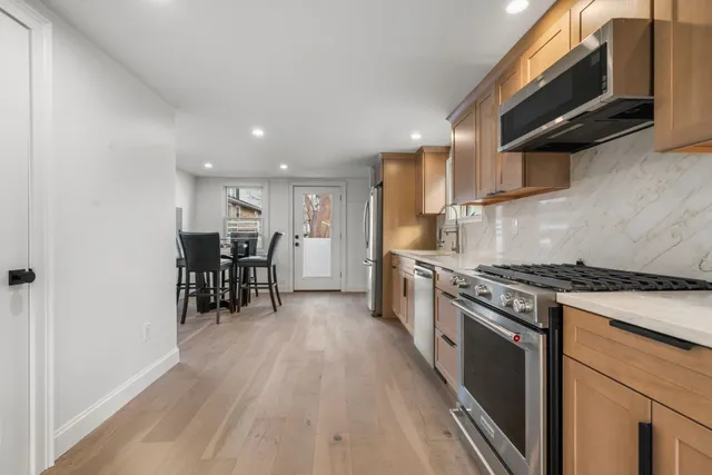 $600,000 | 29 Thorwald Avenue, Hampton, NH 03842