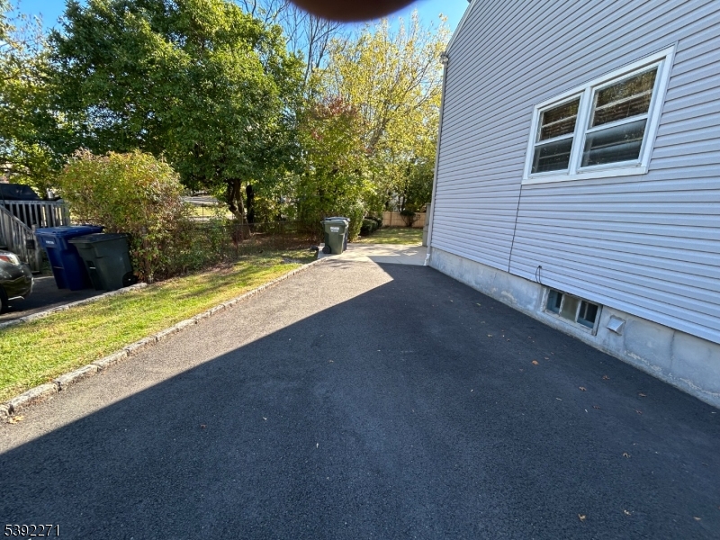 85 Valley Road Clark, NJ 07066 - Photo 3 of 5 a view of a backyard of the house