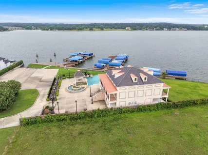 $899,999 | 10812 Bourbon Street, Willis, TX 77318
