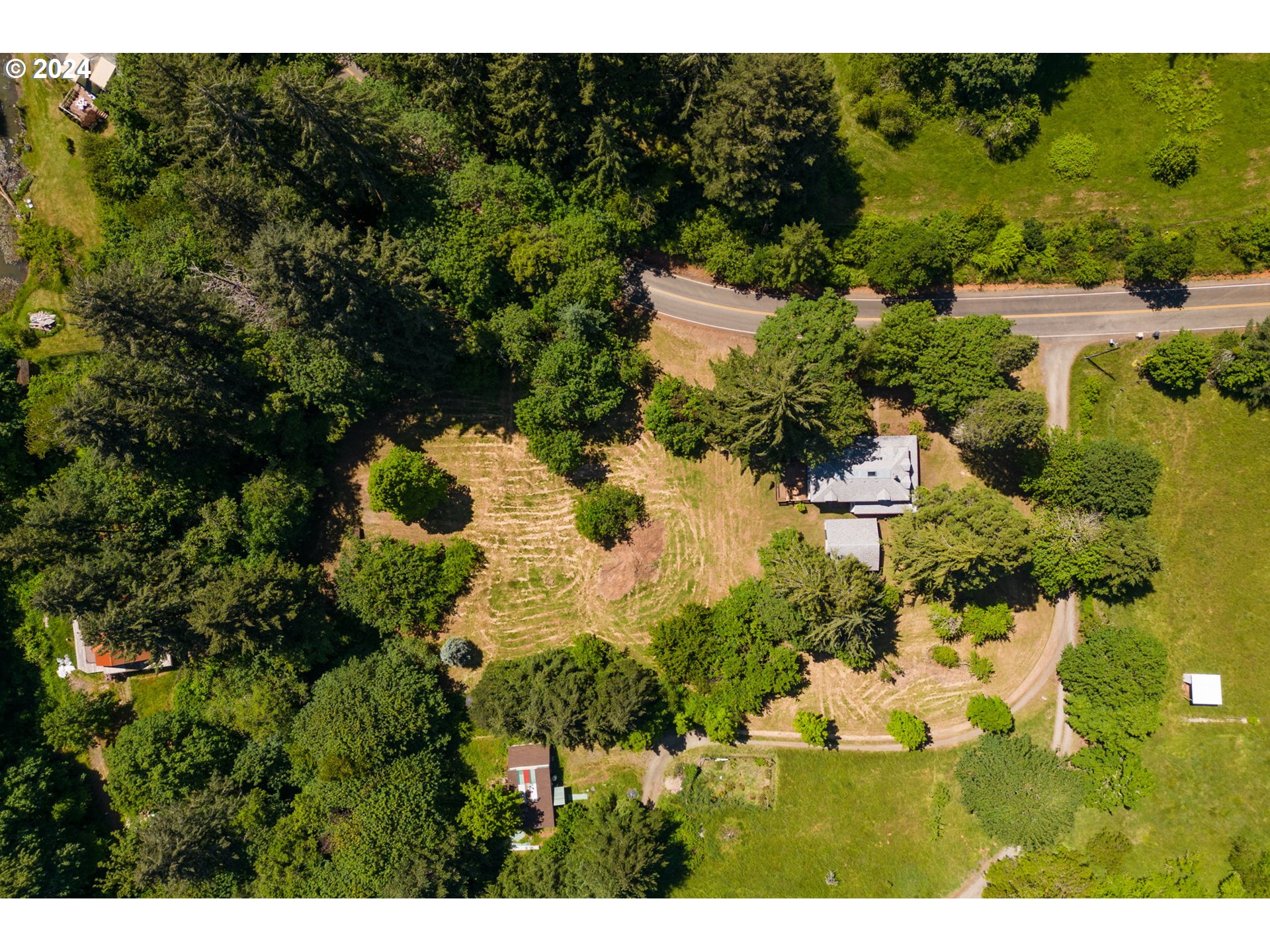 24230 Evergreen Road Philomath, OR 97370 - Photo 39 of 42 Gallery Image 39