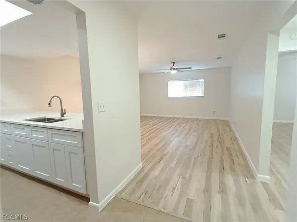 $1,225 | 630-636 Southeast 13th Place, Unit 1, Cape Coral, FL 33990