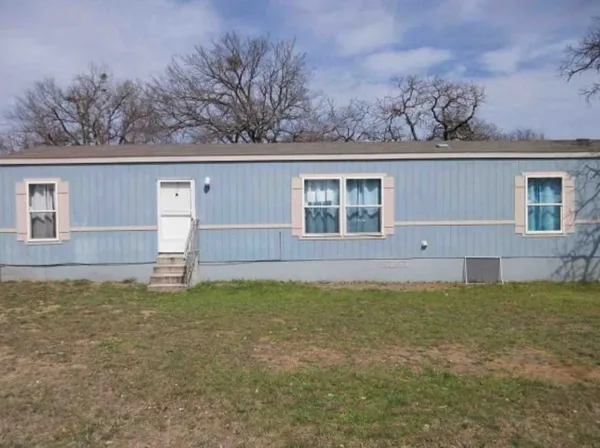 $92,400 | 137 South Street, Tow, TX 78672