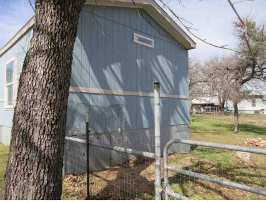 137 South Street Tow, TX 78672 - Photo 2 of 5