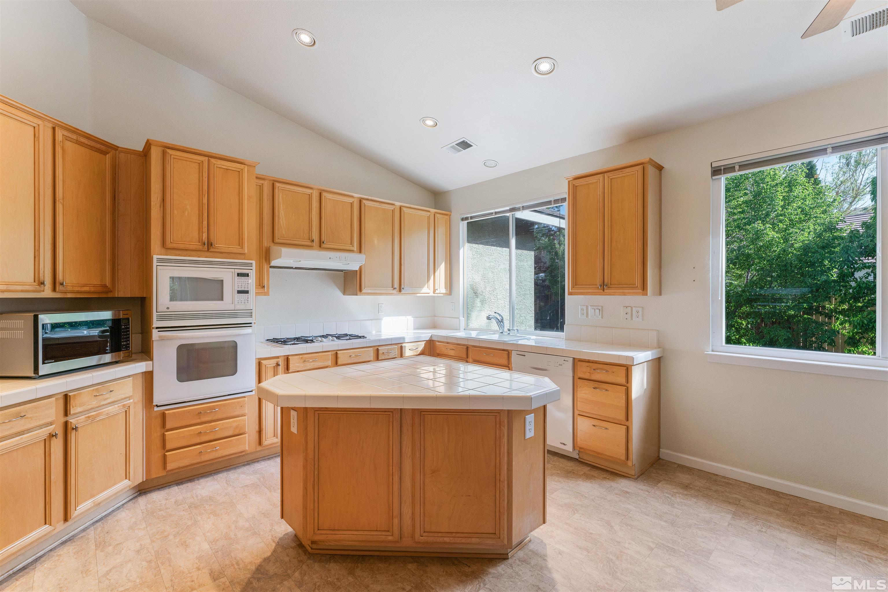 113 River Front Drive Reno, NV 89523 - Photo 3 of 18 Photo 3
