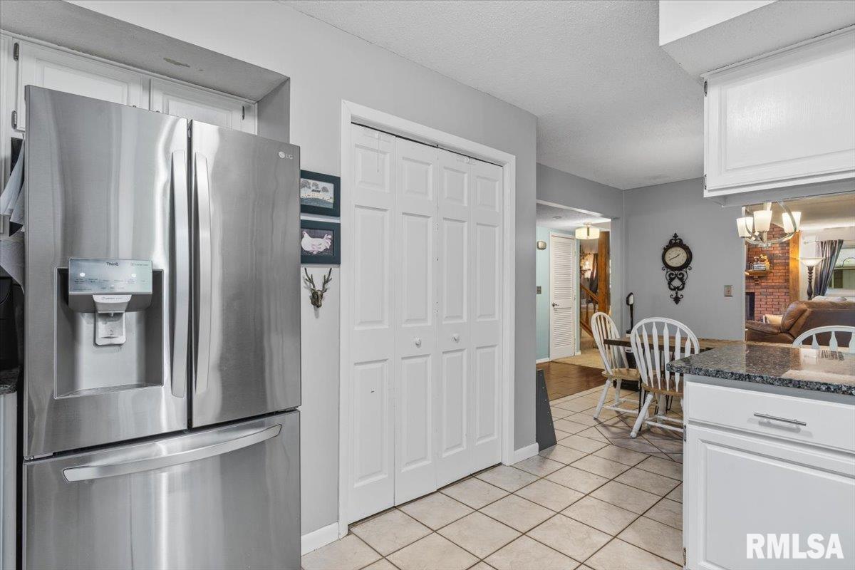 11 Rock Road Chatham, IL 62629 - Photo 11 of 40