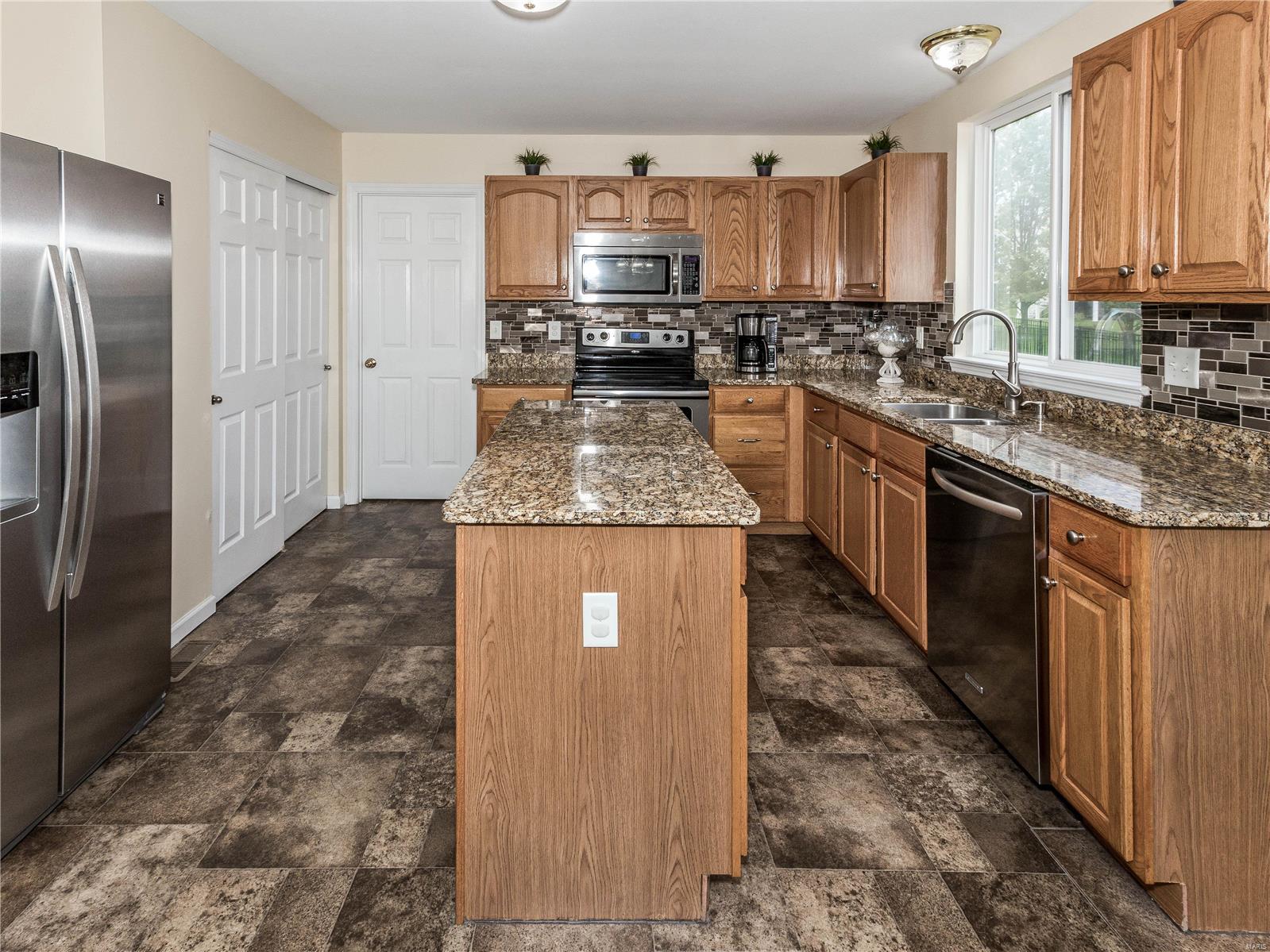 3424 Plainfield Way Shiloh, IL 62221 - Photo 29 of 49 Gallery Image 29