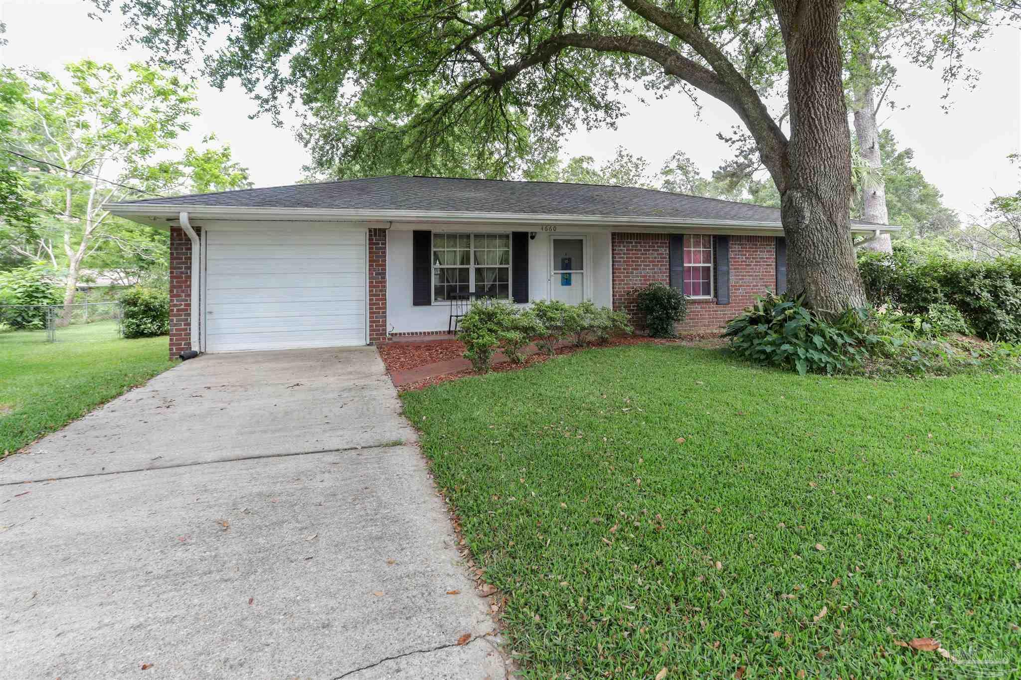 4660 Rambling Way Pace, FL 32571 - Photo 2 of 26