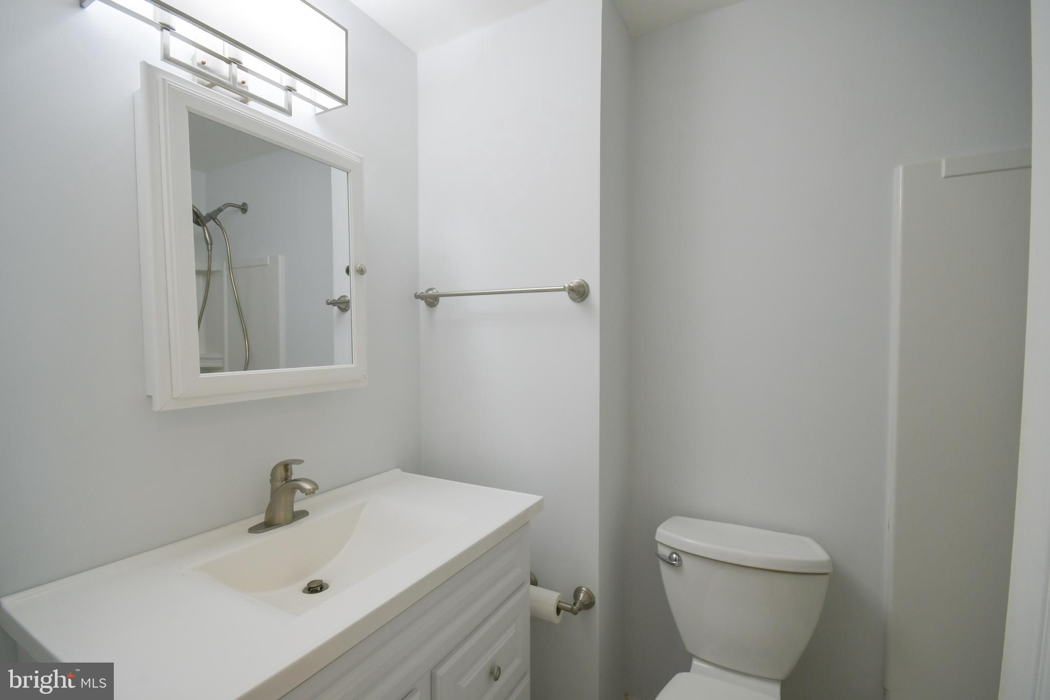 9712 Beacon Road Philadelphia, PA 19115 - Photo 11 of 30