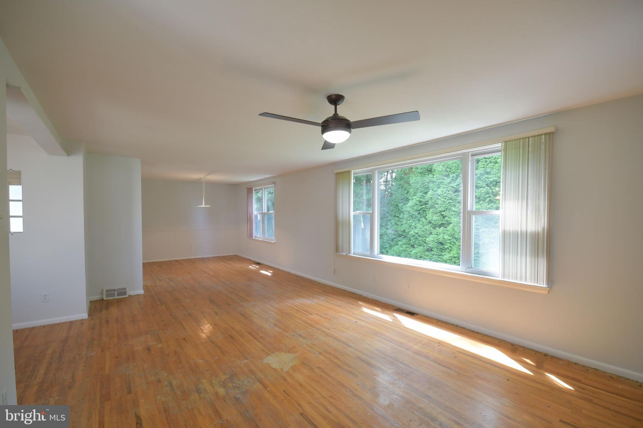 9712 Beacon Road Philadelphia, PA 19115 - Photo 15 of 30