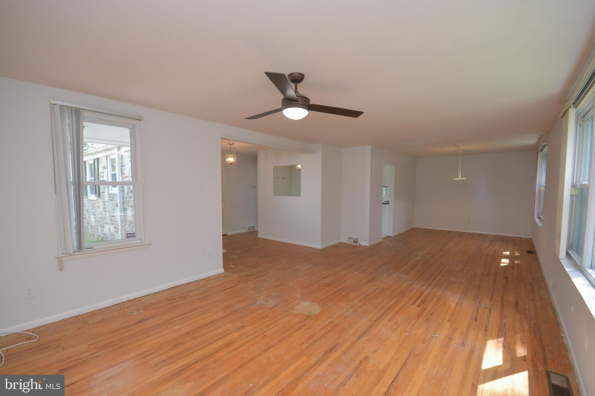 9712 Beacon Road Philadelphia, PA 19115 - Photo 16 of 30