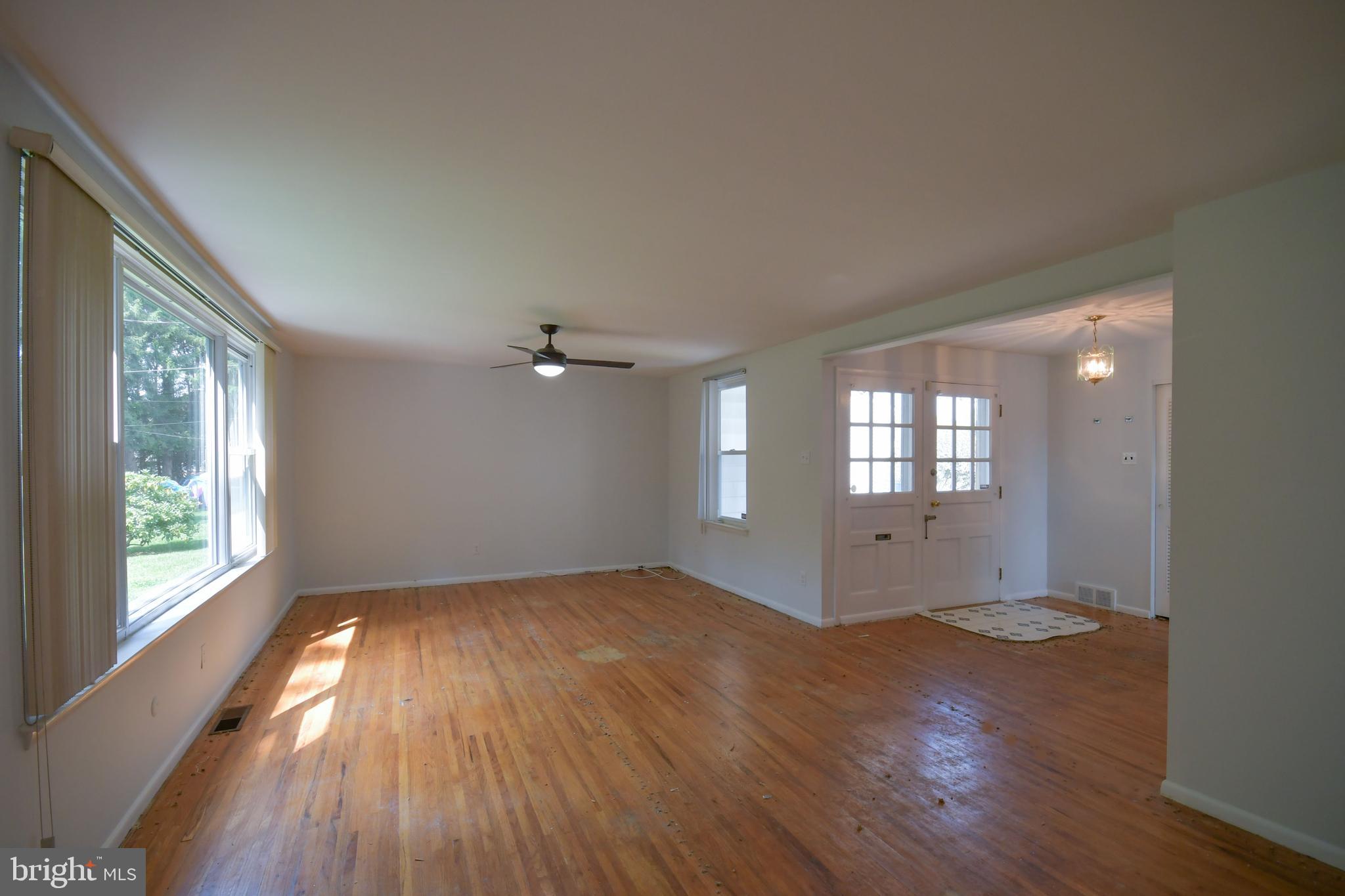 9712 Beacon Road Philadelphia, PA 19115 - Photo 17 of 30