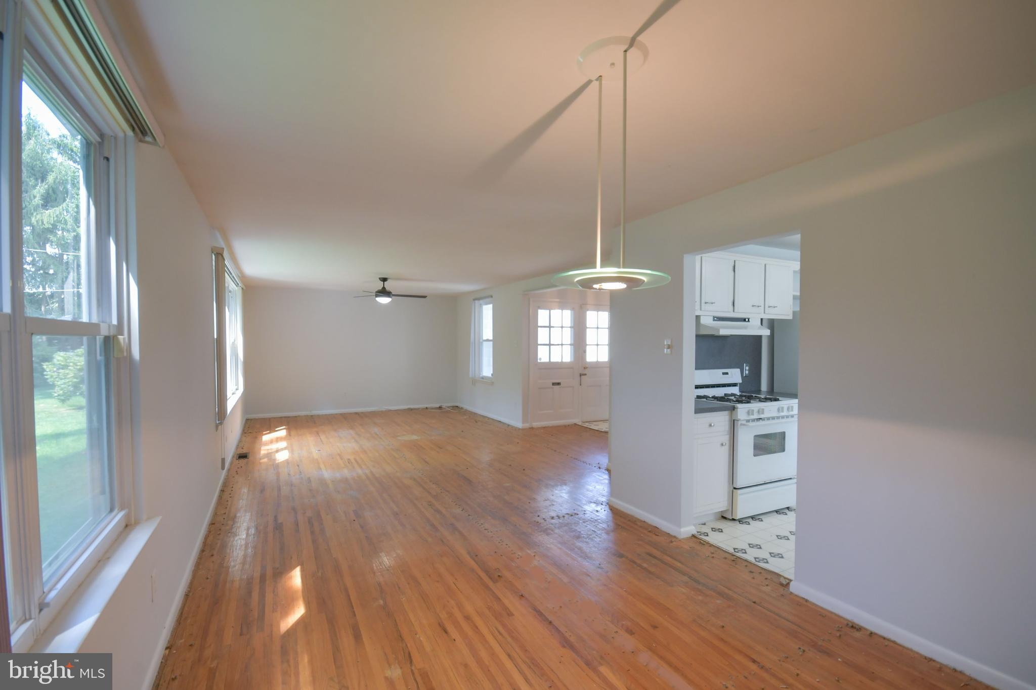 9712 Beacon Road Philadelphia, PA 19115 - Photo 20 of 30