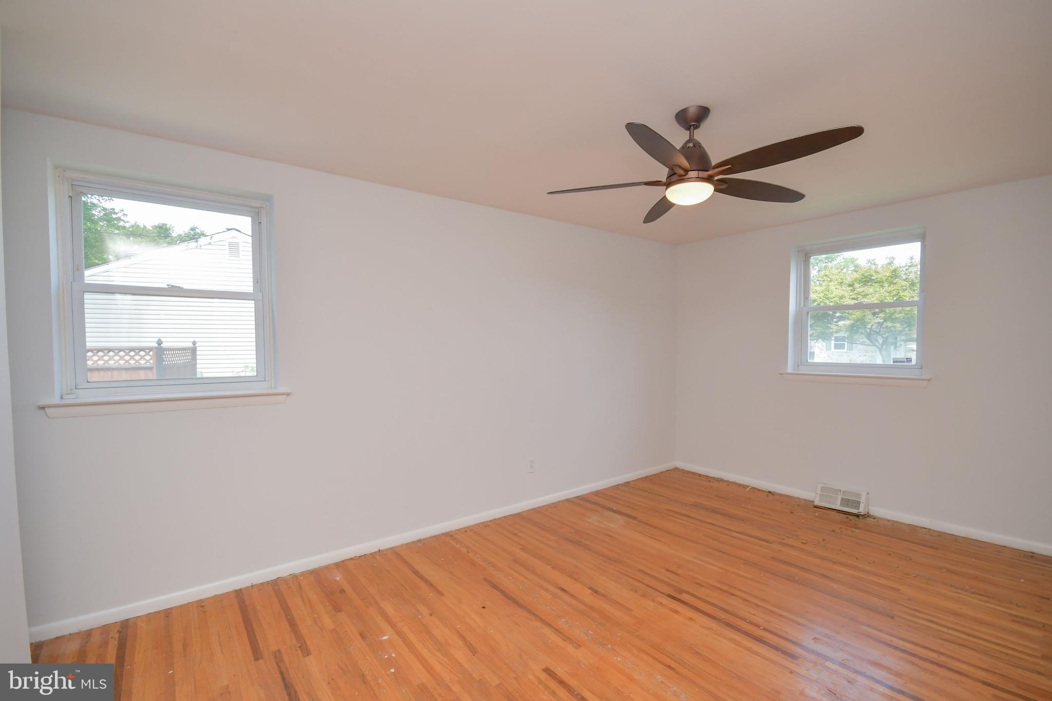 9712 Beacon Road Philadelphia, PA 19115 - Photo 25 of 30
