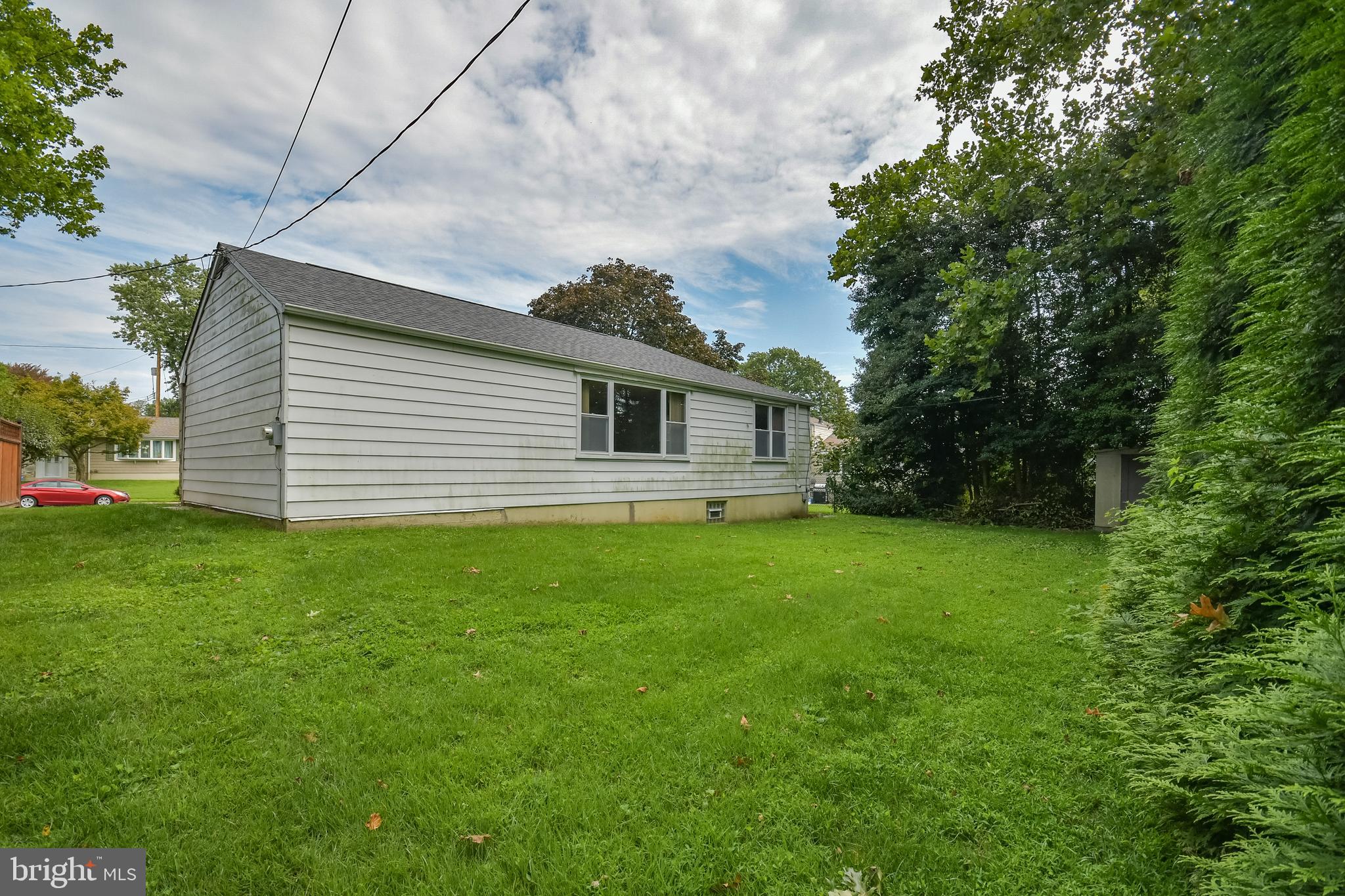 9712 Beacon Road Philadelphia, PA 19115 - Photo 5 of 30