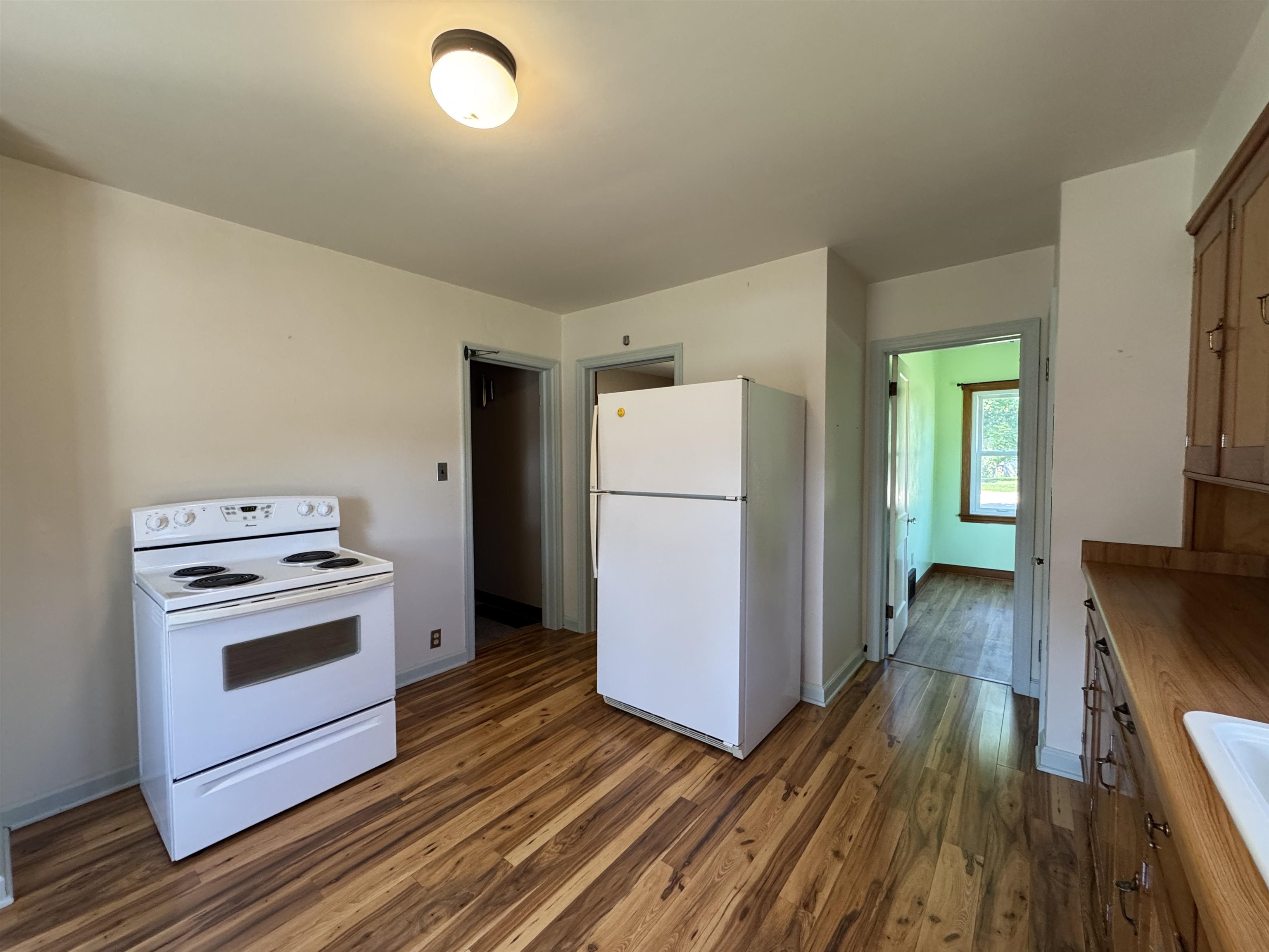 971 Metomen Street Ripon, WI 54971 - Photo 11 of 29