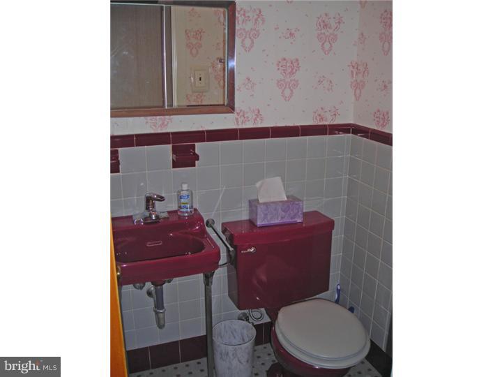 724 Norfolk Road Jenkintown, PA 19046 - Photo 16 of 18 Gallery Image 16