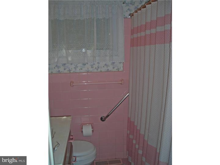 724 Norfolk Road Jenkintown, PA 19046 - Photo 17 of 18 Gallery Image 17