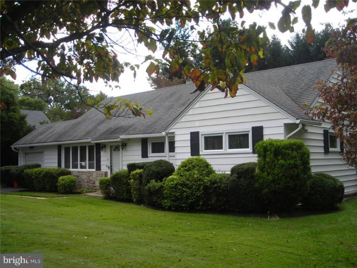 724 Norfolk Road Jenkintown, PA 19046 - Photo 3 of 18 Gallery Image 3