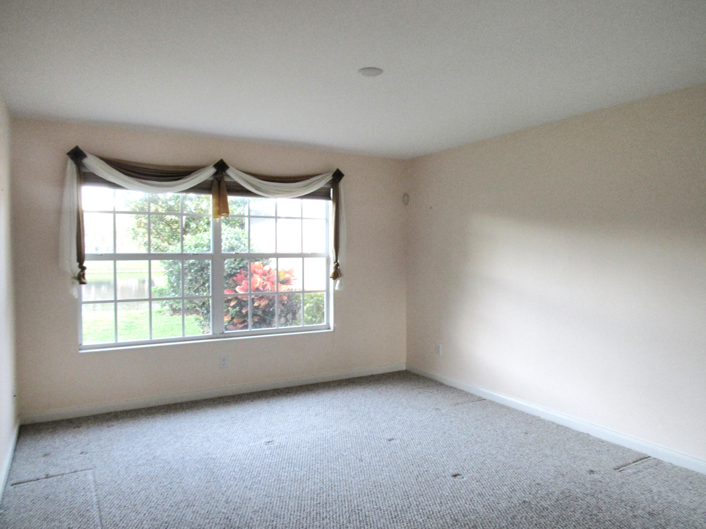 913 Magdalena Road Palm Beach Gardens, FL 33410 - Photo 7 of 16 913 Magdalena Master bdrm