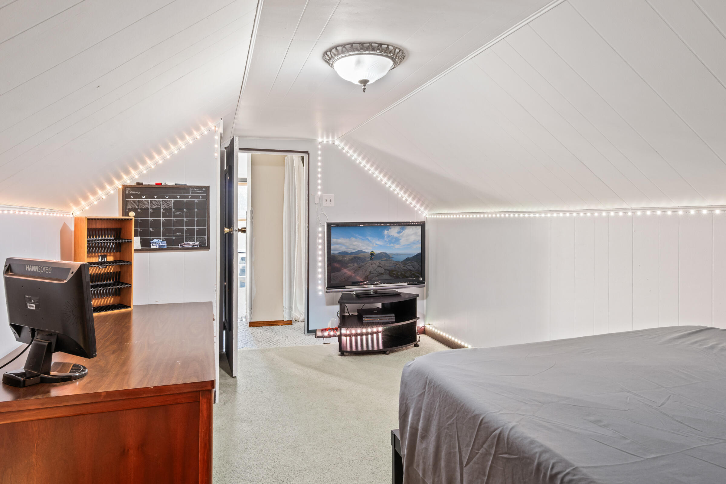 835 Summit Street Manitowoc, WI 54220 - Photo 21 of 32 835-SummitSt-25