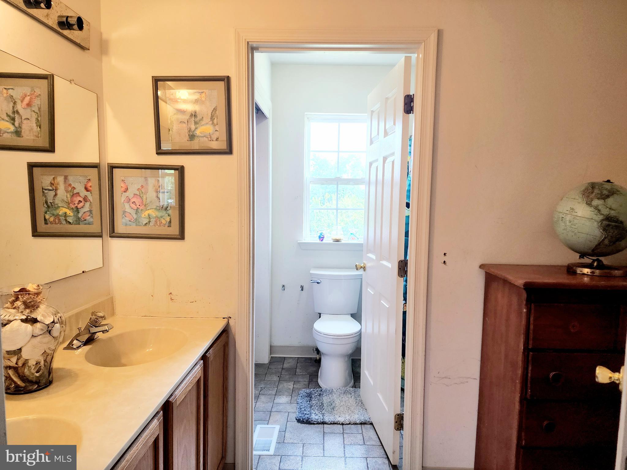 33 Mailly Drive Townsend, DE 19734 - Photo 25 of 46 Upstairs hall bathroom