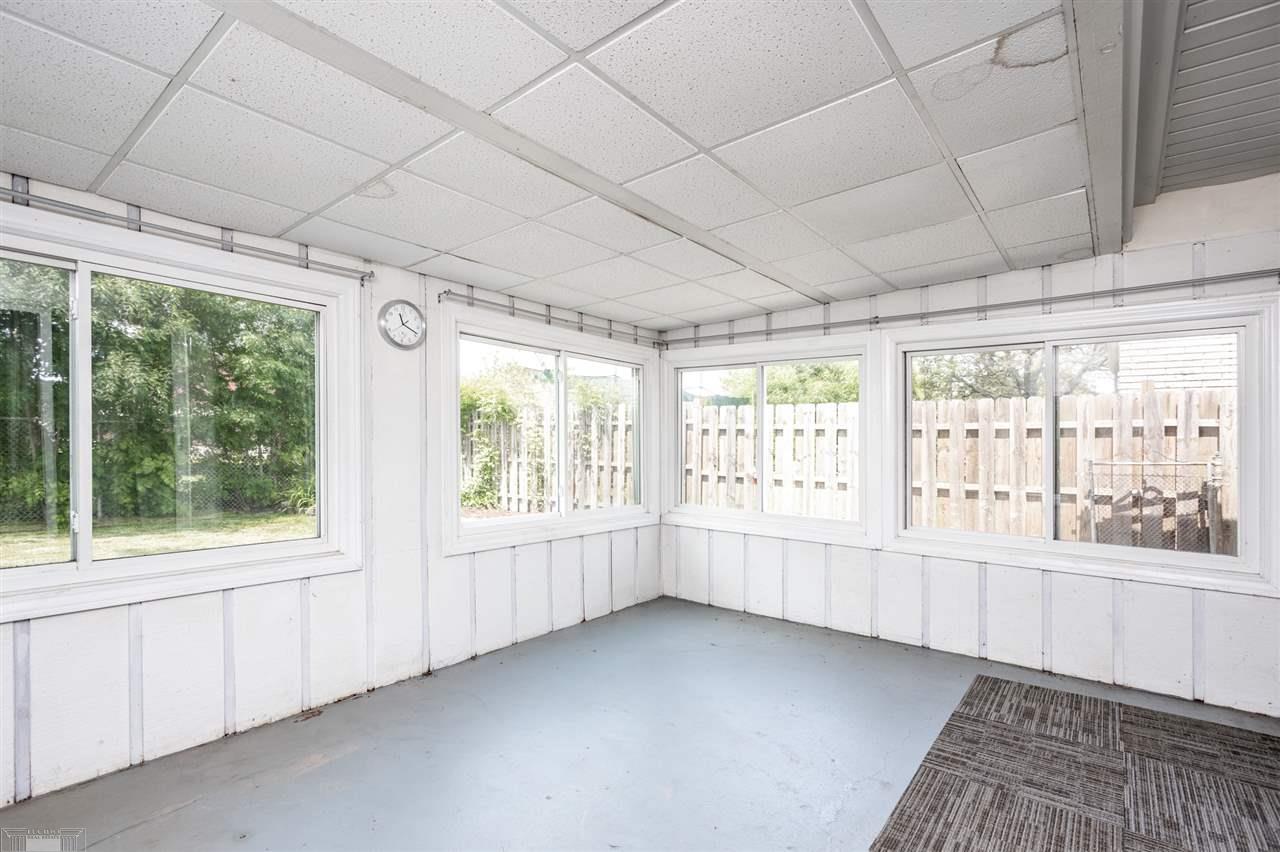 21737 River Road Grosse Pointe Woods, MI 48236 - Photo 21 of 53