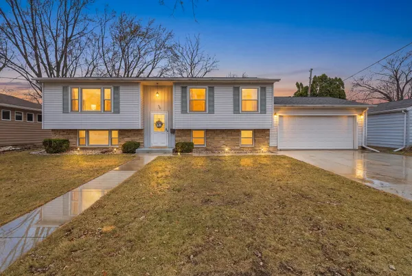 $299,900 | 626 Vine Street, Fond du Lac, WI 54935