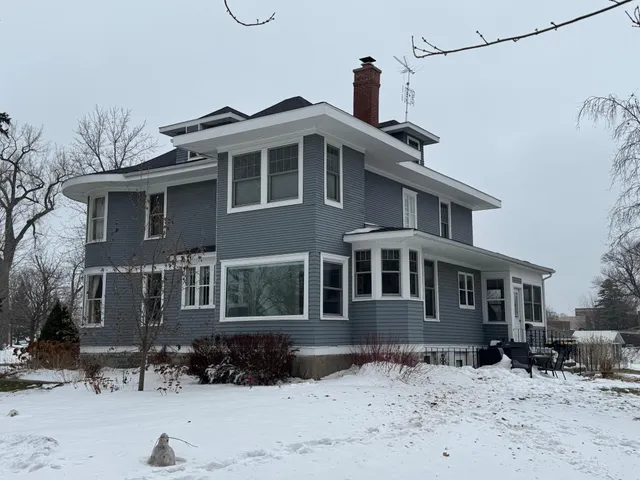 $349,900 | 311 9th Street South, Olivia, MN 56277