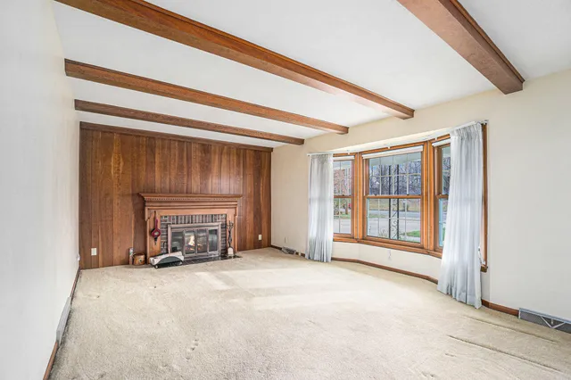 $375,000 | 328 Thomas Street, Allegan, MI 49010