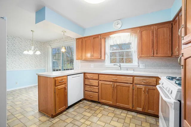 $375,000 | 328 Thomas Street, Allegan, MI 49010