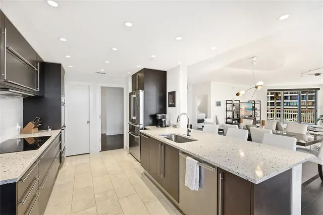 $2,599,000 | 455 Longboat Club Road, Unit 408, Longboat Key, FL 34228