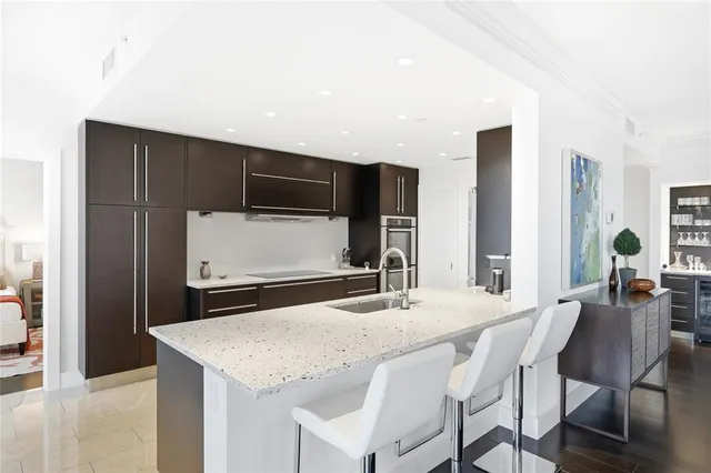 $2,599,000 | 455 Longboat Club Road, Unit 408, Longboat Key, FL 34228