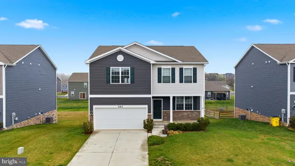 $430,000 | 262 Aylesbury Lane, Martinsburg, WV 25403