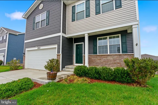 $430,000 | 262 Aylesbury Lane, Martinsburg, WV 25403