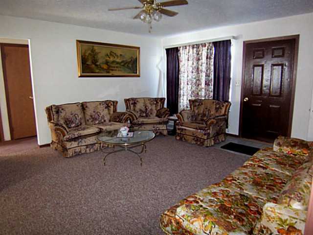 2023 Wolverhampton Road Powell, OH 43065 - Photo 3 of 10 Gallery Image 3