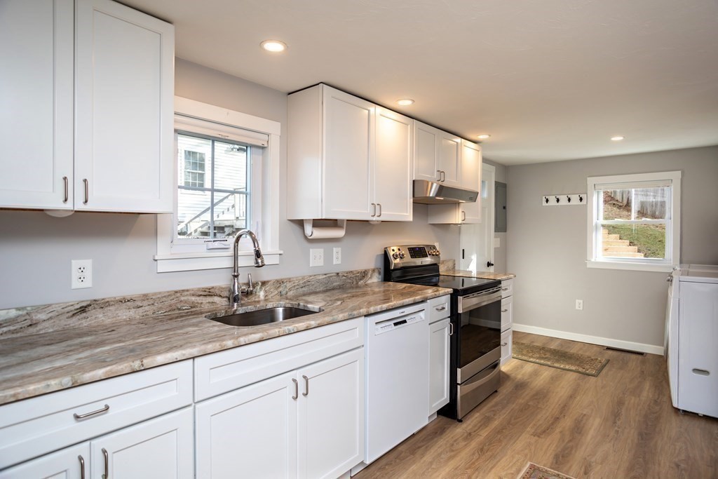 12 Willow Road Pembroke, MA 02359 - Photo 11 of 42 Gallery Image 11