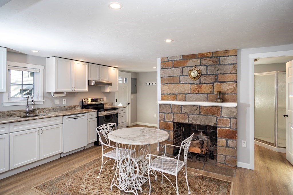 12 Willow Road Pembroke, MA 02359 - Photo 8 of 42 Gallery Image 8