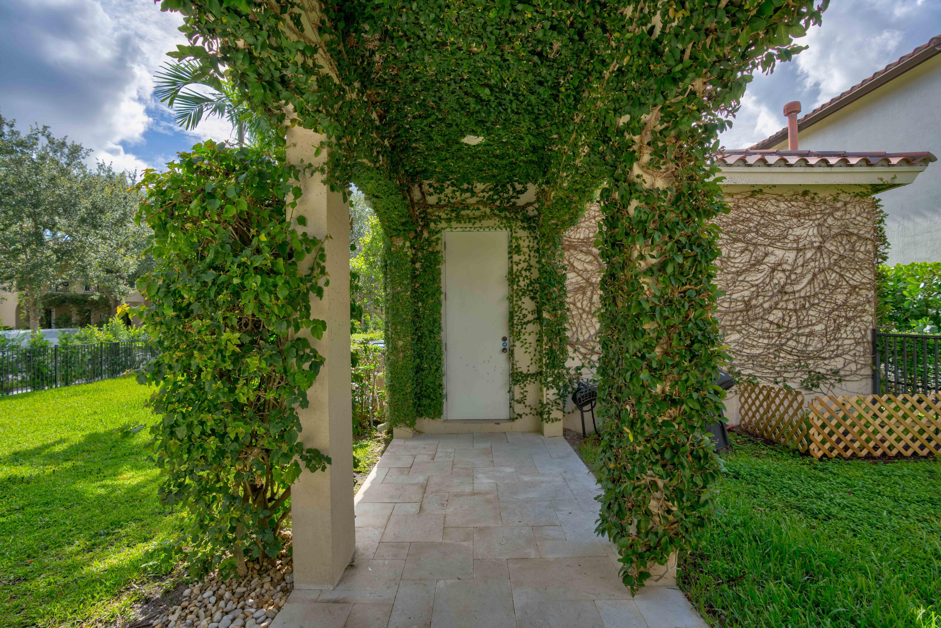 117 Bilboa Drive Jupiter, FL 33458 - Photo 47 of 73 Garden c