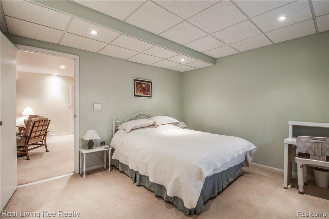 5330 Old Mill Road Rochester, MI 48306 - Photo 43 of 77 INTERIORS (38 of 46).jpg