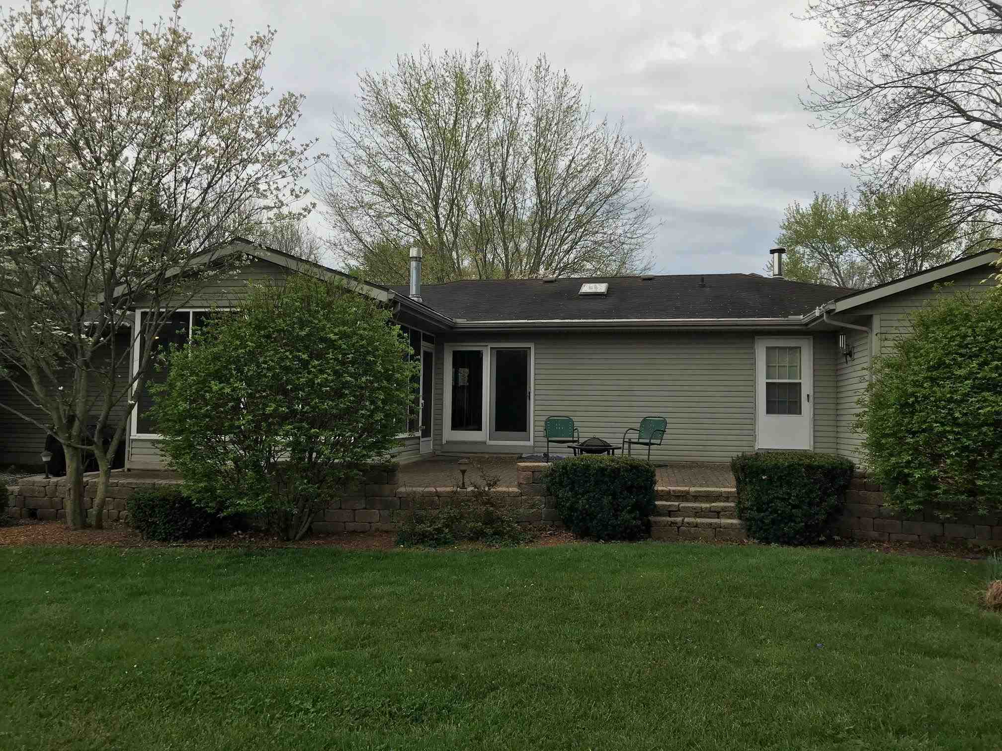 916 West 8th Street Rochester, IN 46975 - Photo 3 of 32