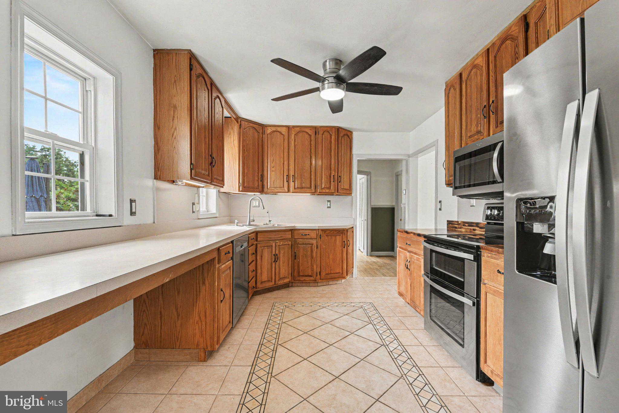 922 Valley Road Enola, PA 17025 - Photo 8 of 34 Gallery Image 8