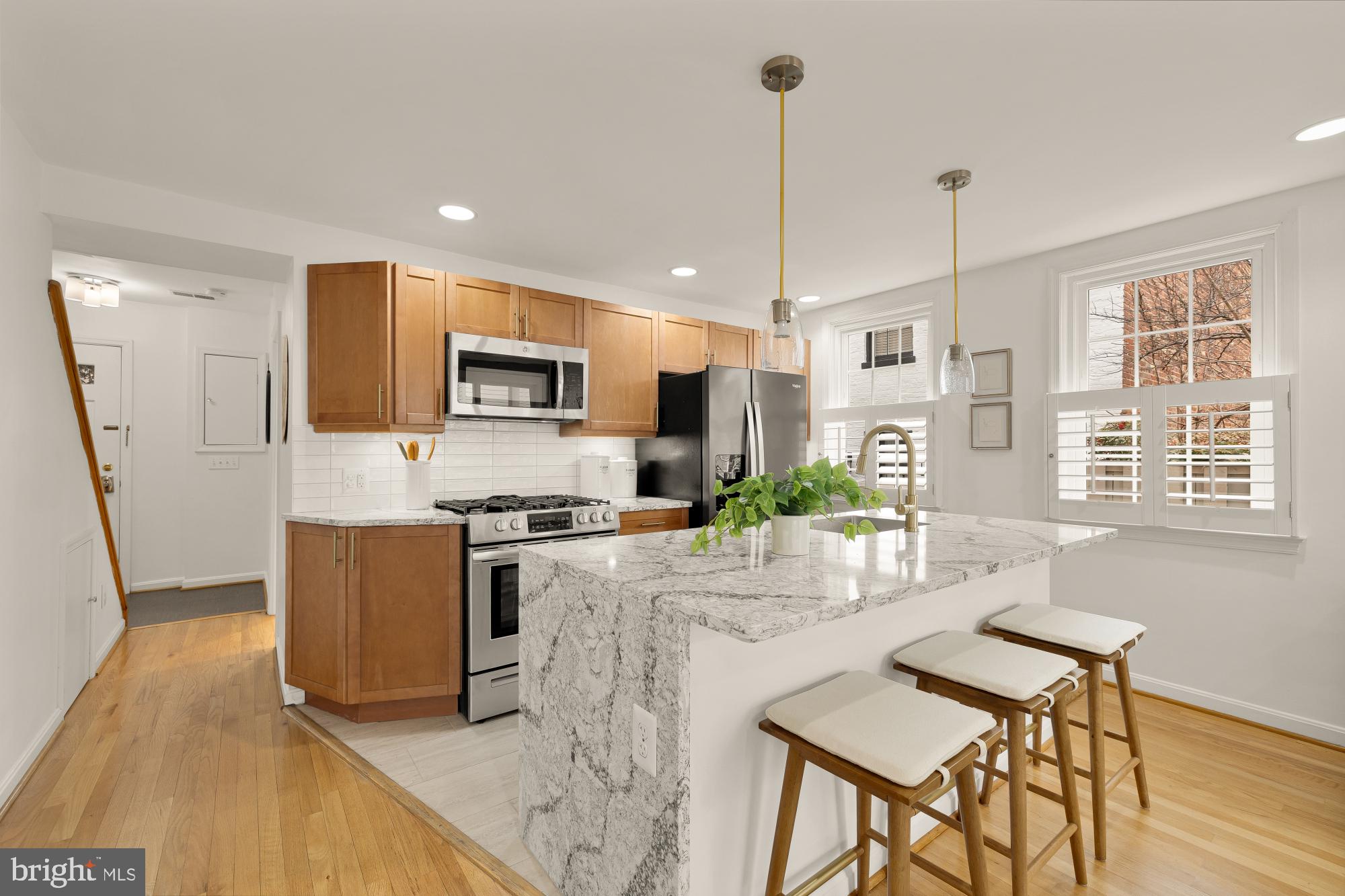 2808 Olive Street Northwest Washington, DC 20007 - Photo 4 of 37 Eat-in kitchen - perfect for entertaining