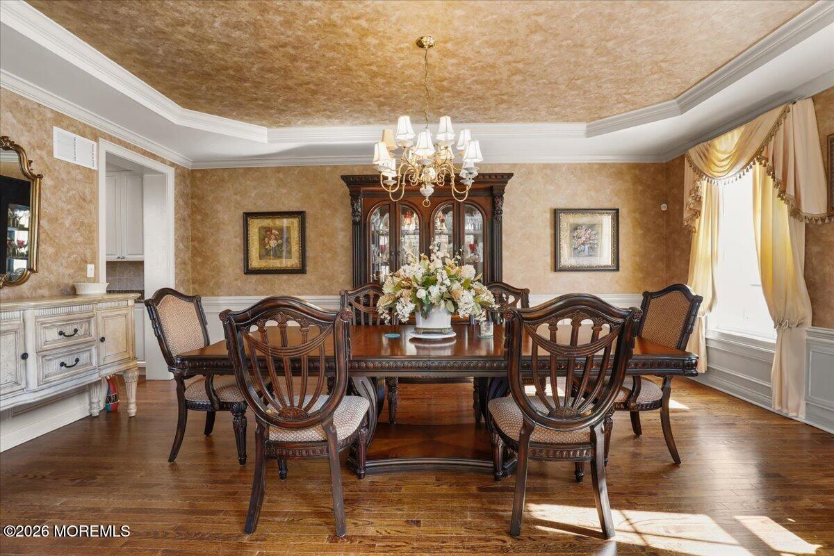 34 Rutledge Road Marlboro, NJ 07746 - Photo 7 of 54 Dining Room