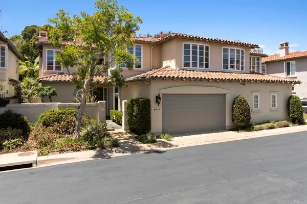 $2,388,000 | 9784 Claiborne Square, La Jolla, CA 92037