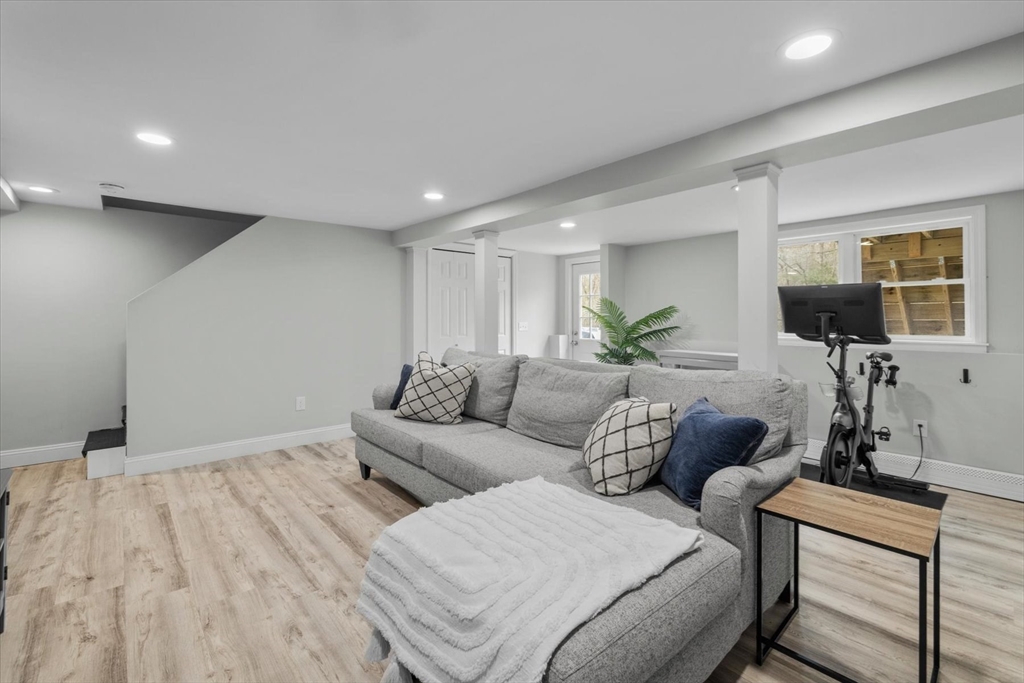 184 Booth Hill Road Scituate, MA 02066 - Photo 18 of 24