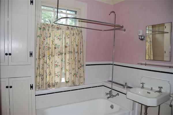 90 Nourse Road Ashby, MA 01431 - Photo 17 of 27 a bathroom with a bathtub and shower