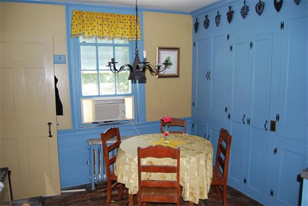 90 Nourse Road Ashby, MA 01431 - Photo 4 of 27 a bed room with a bed and a window