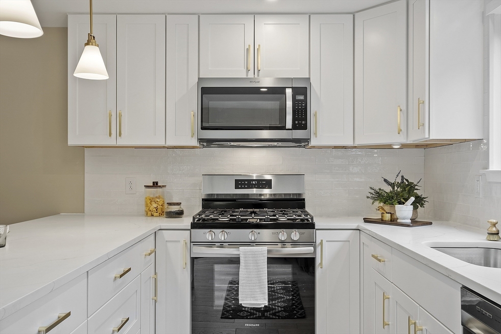 139 Leland Farm Road, Unit 139 Ashland, MA 01721 - Photo 11 of 31 Gallery Image 11